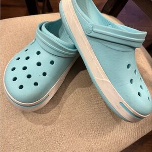 Crocs clogs